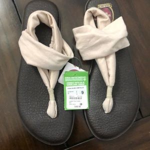SANUK sandal